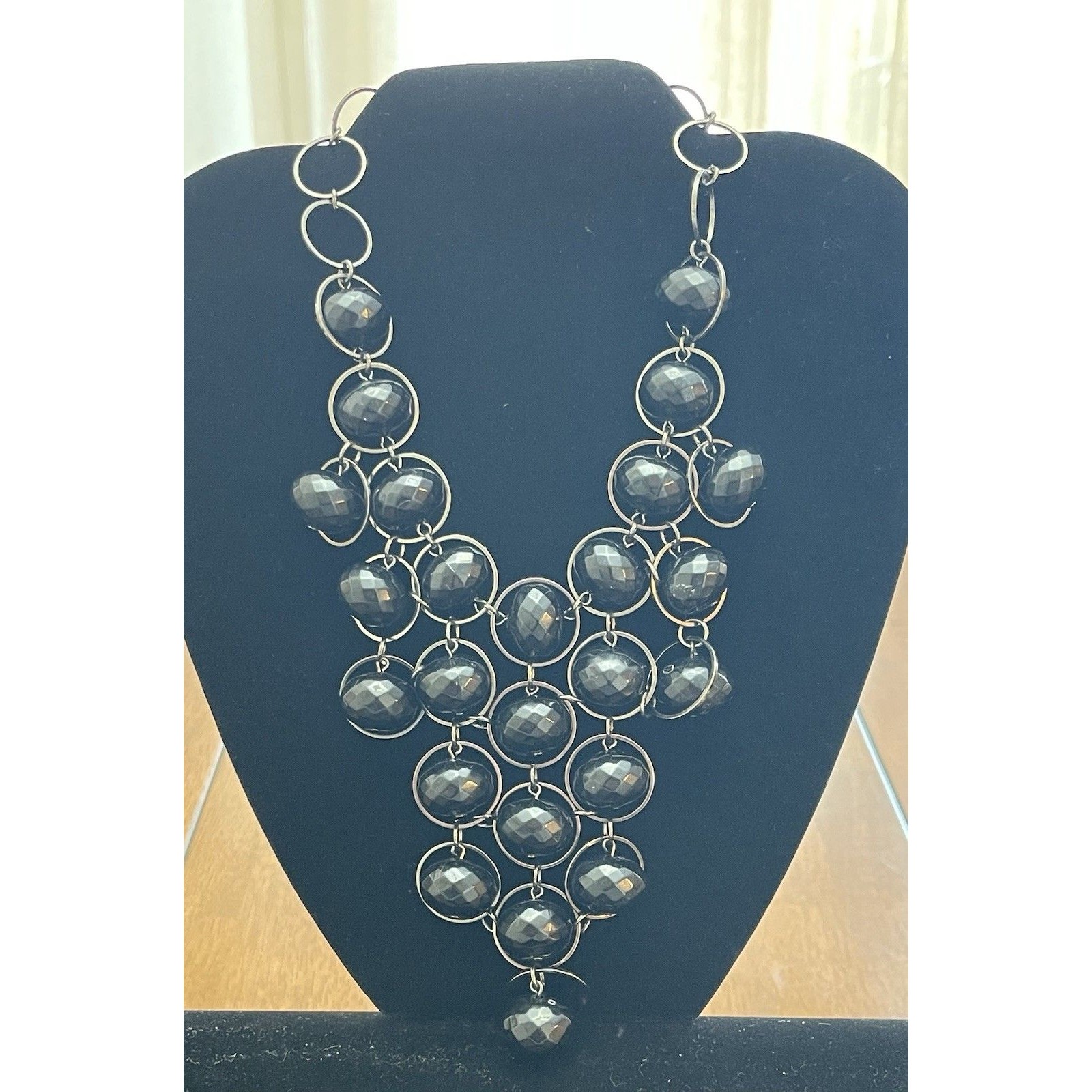 Lydell Bib Statement Necklace Black Faceted Beads Metal Rings Chunky Fashion 25$